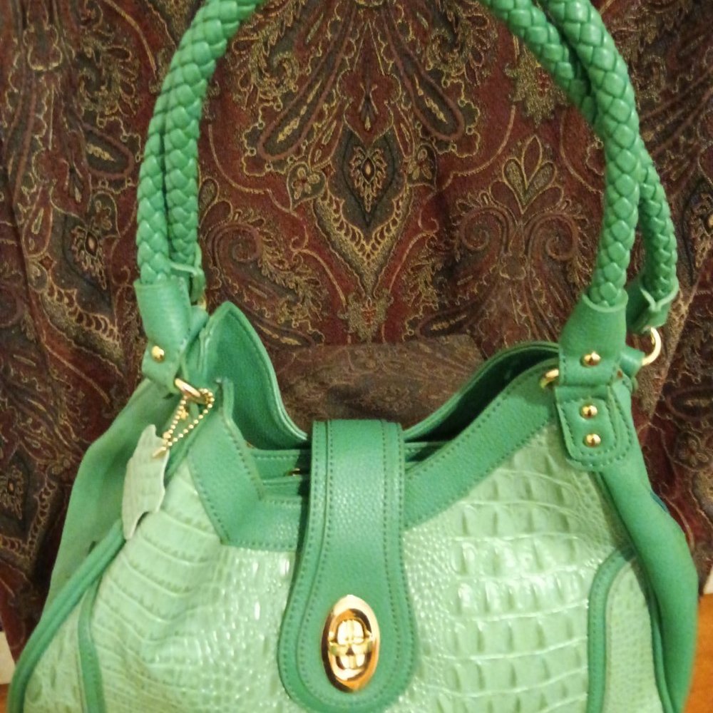 NEW MADI CLAIR, BIG LEATHER TOTE BAG.